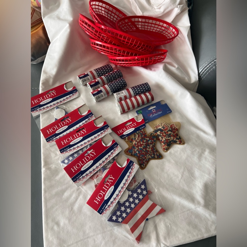 NWT PATRIOTIC PARTY BUNDLE- 18 ITEMS